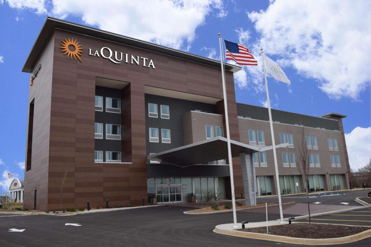 La Quinta Inn & Suites By Wyndham Round Rock Near Kalahari Extérieur photo