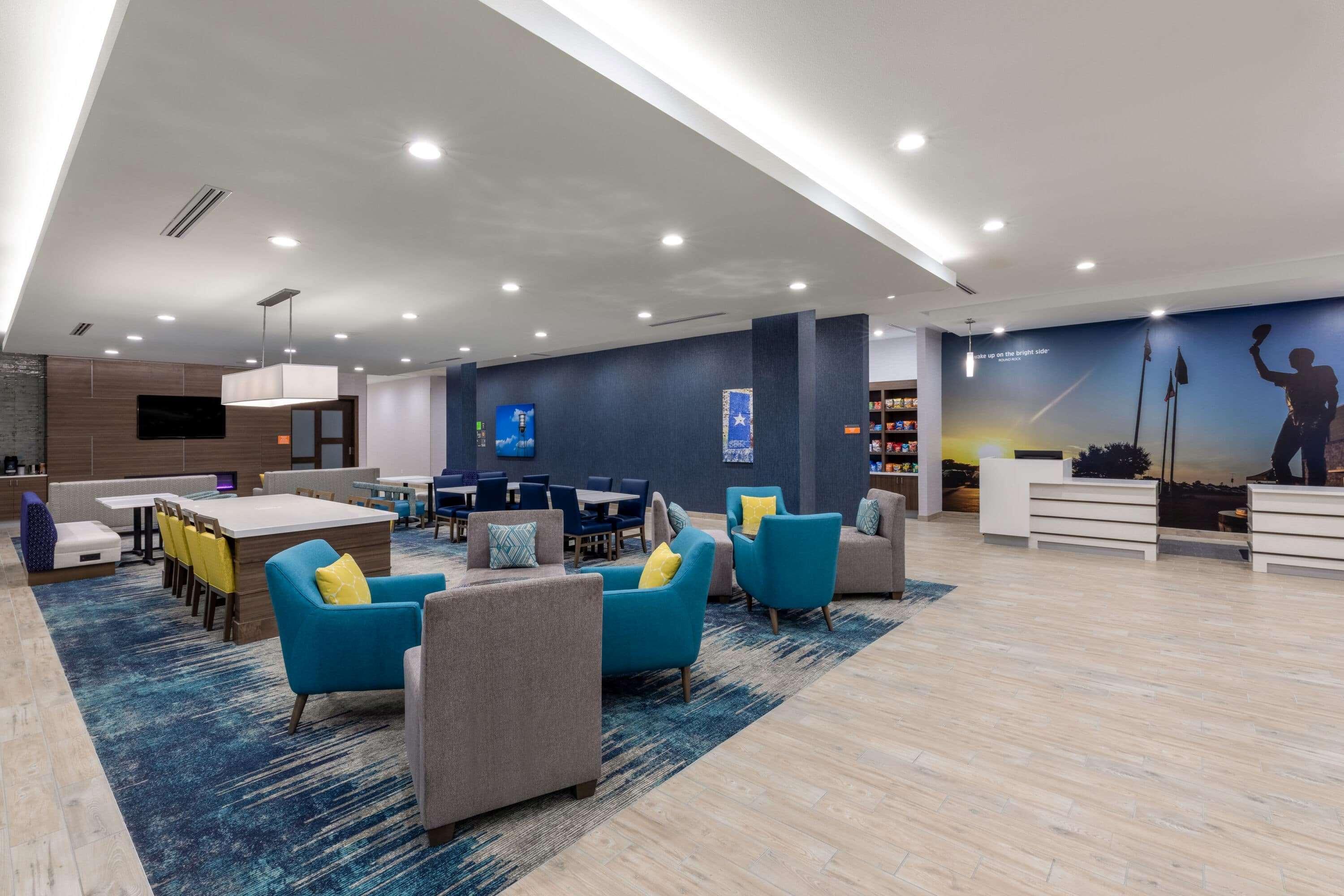 La Quinta Inn & Suites By Wyndham Round Rock Near Kalahari Extérieur photo