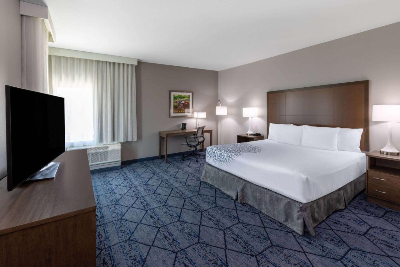 La Quinta Inn & Suites By Wyndham Round Rock Near Kalahari Extérieur photo